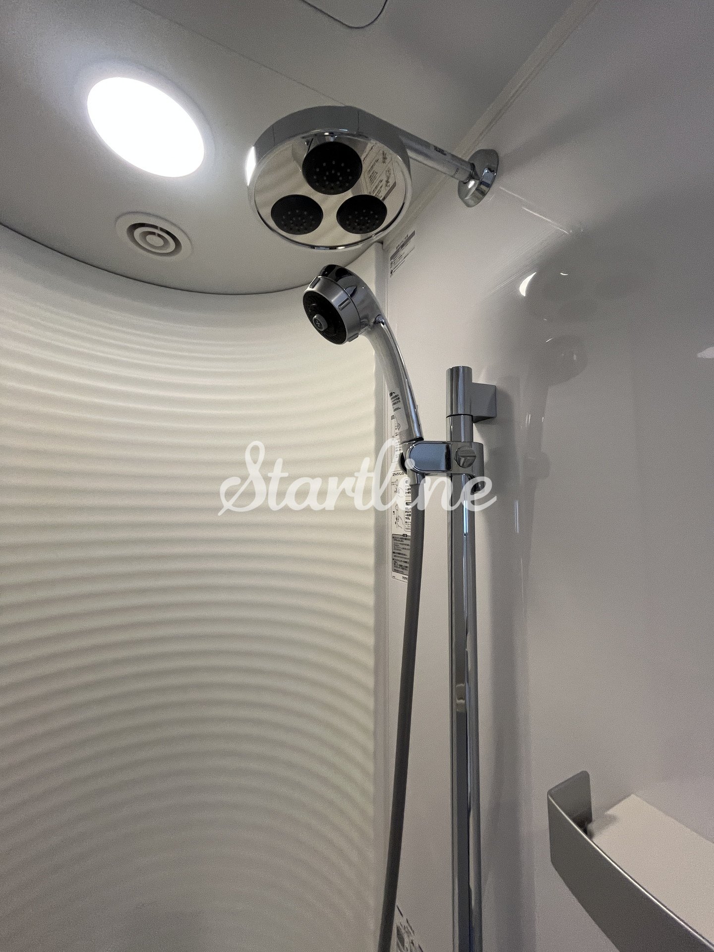 シャワールーム