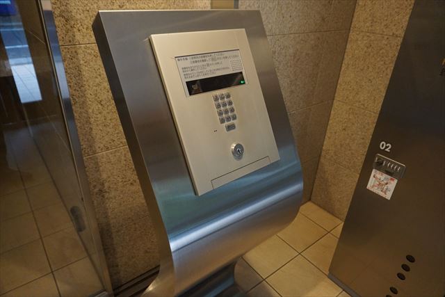 建物エントランス