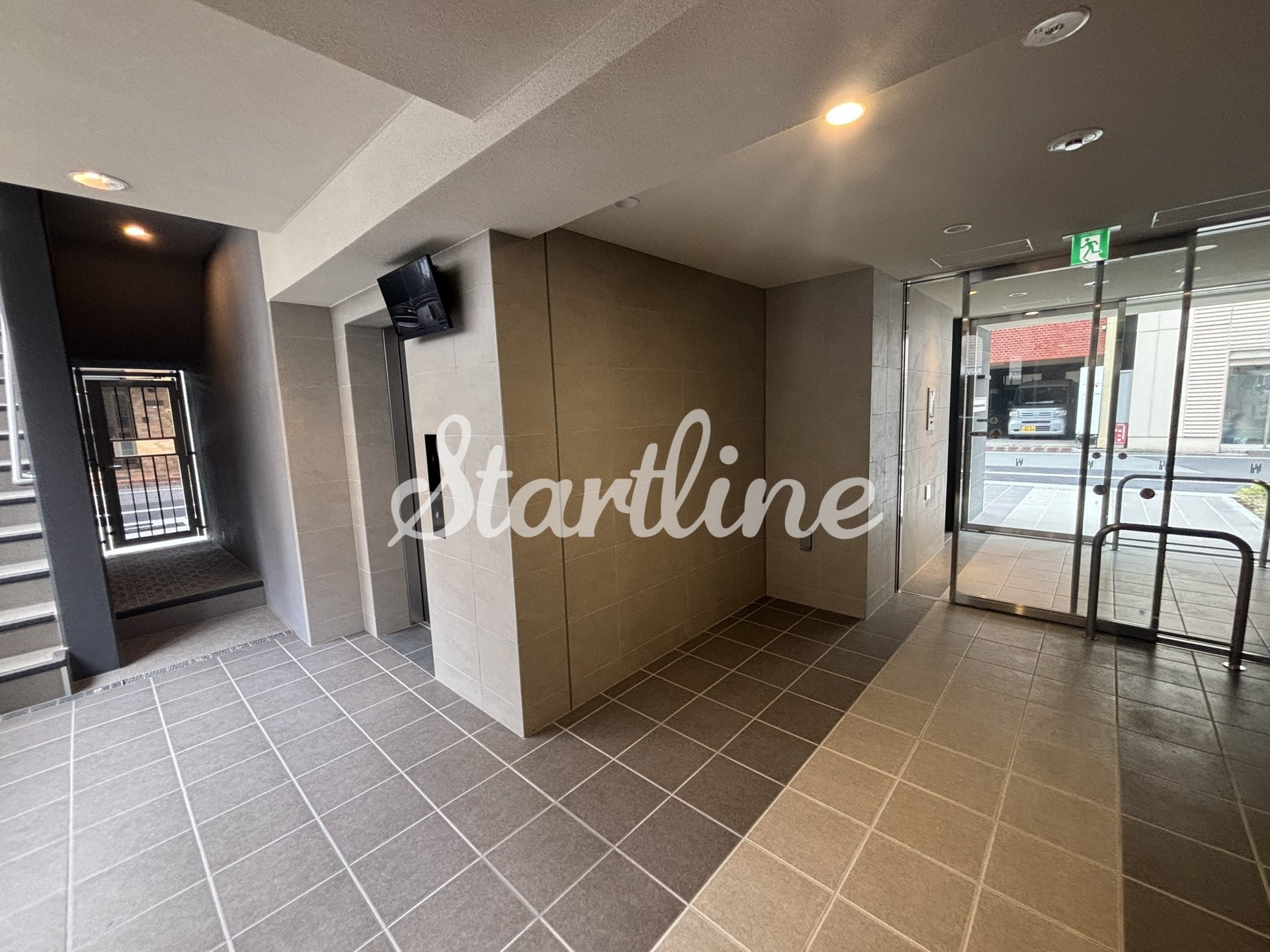 建物エントランス