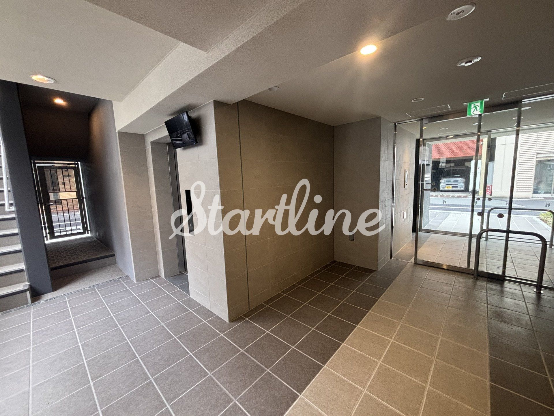 建物エントランス