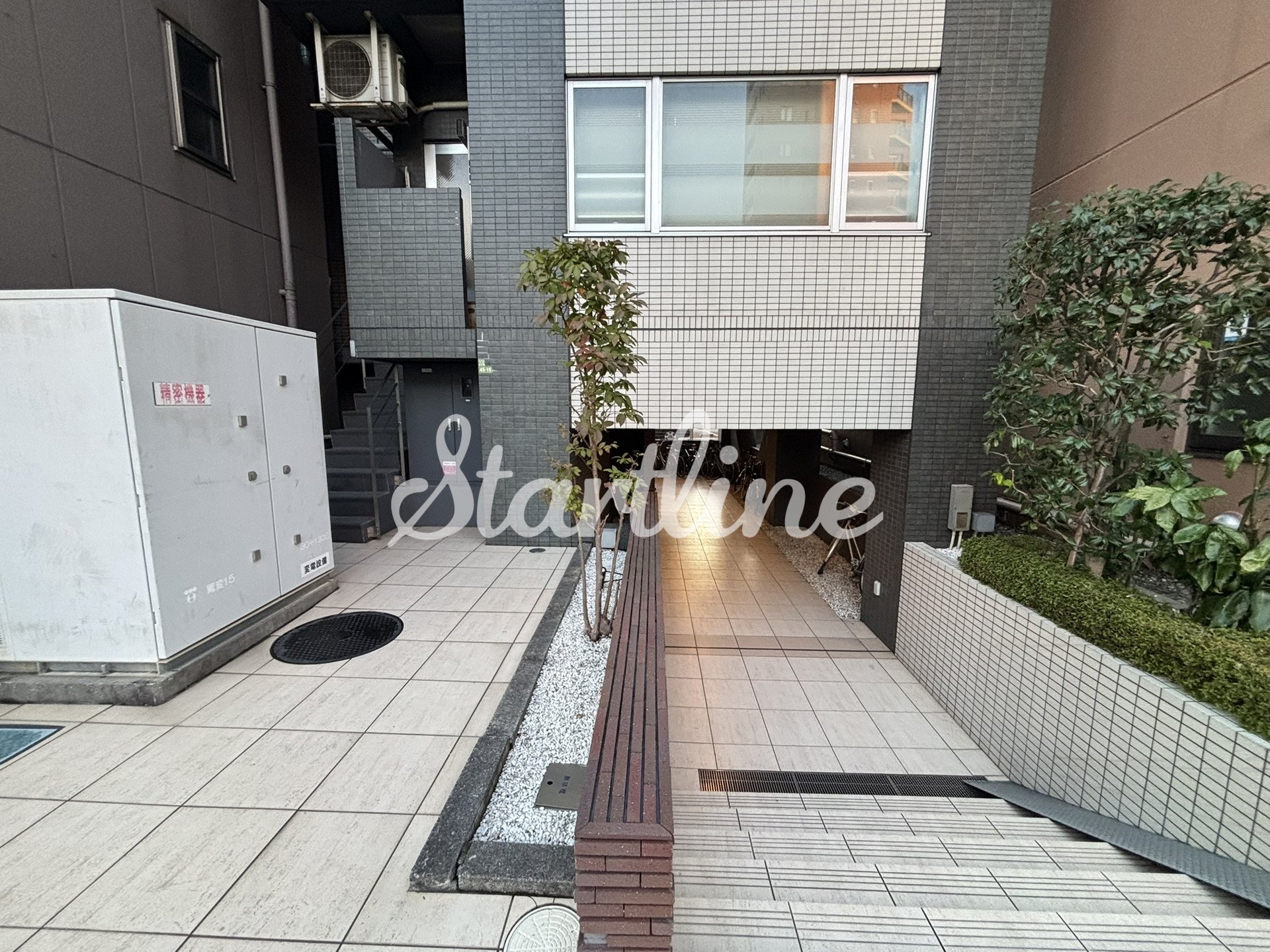 建物エントランス