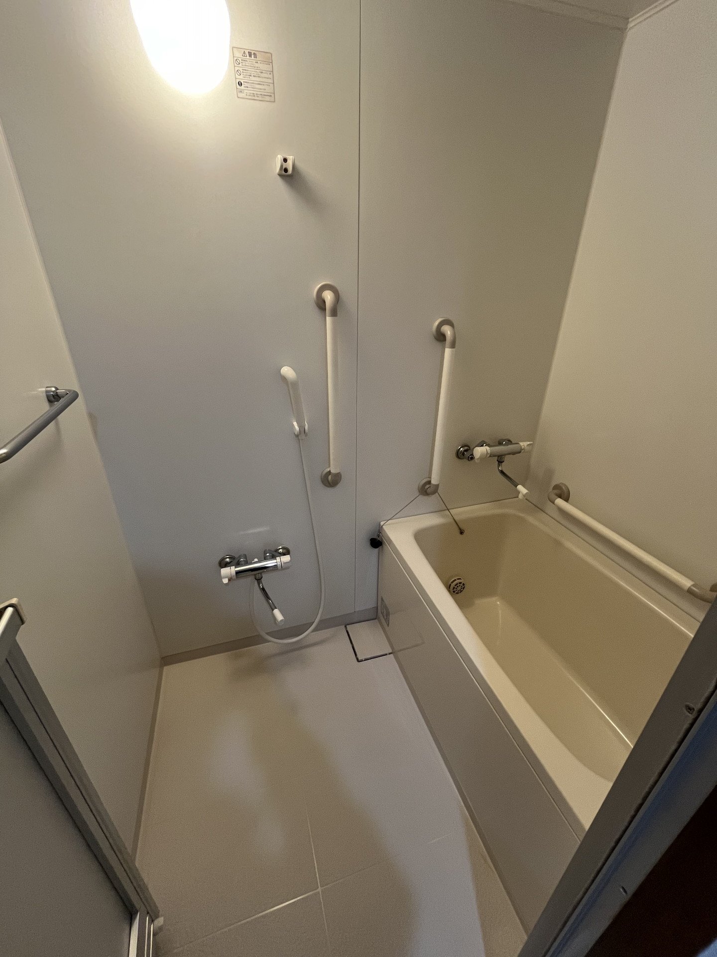 シャワールーム