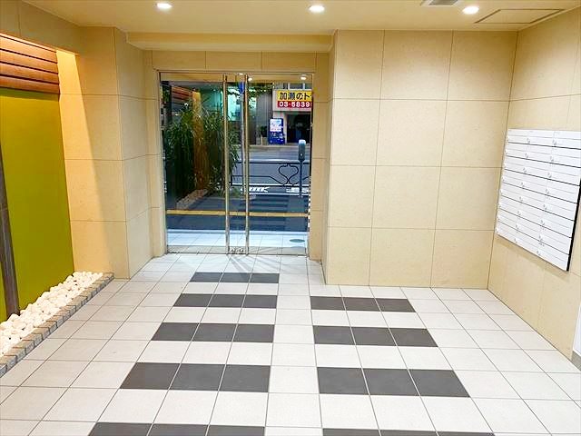 建物エントランス