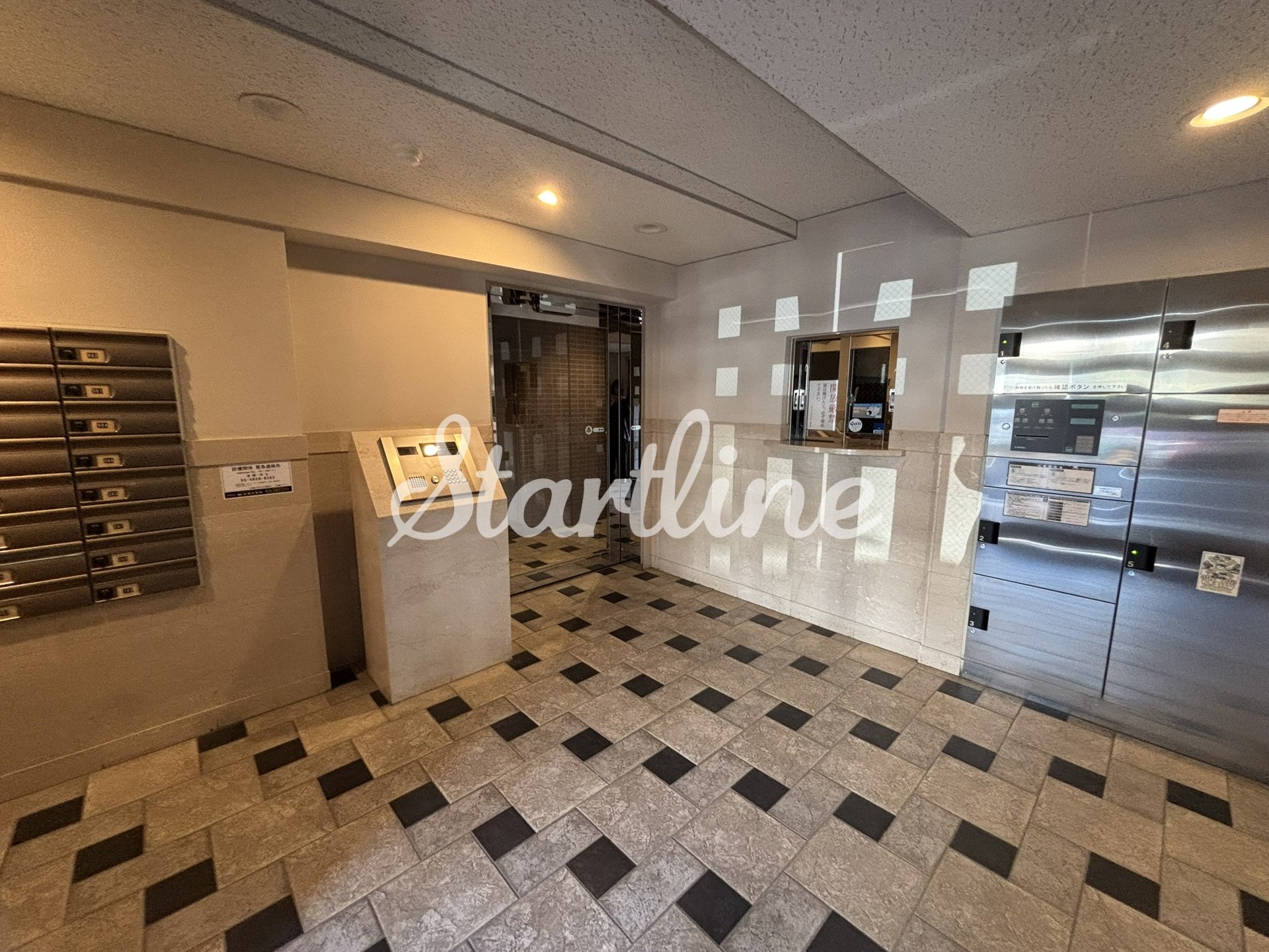 建物エントランス