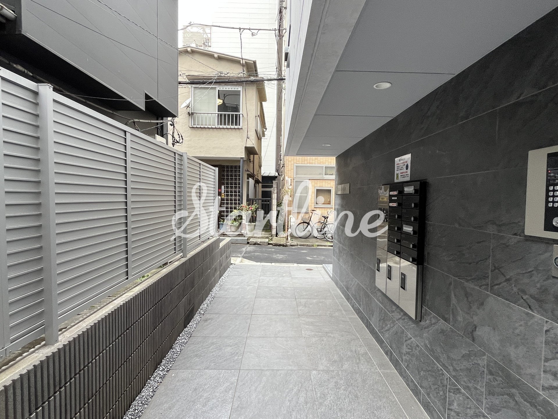 建物エントランス