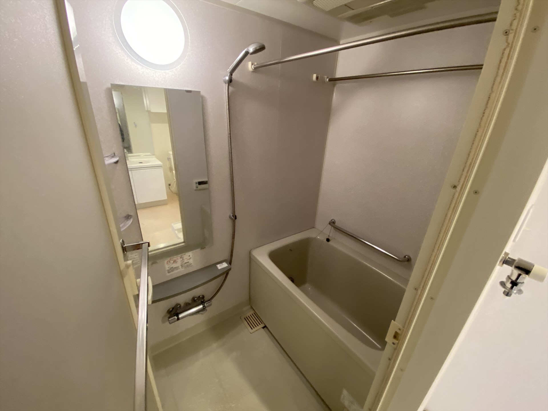 シャワールーム