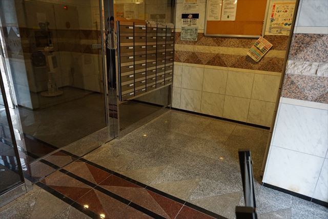 建物エントランス