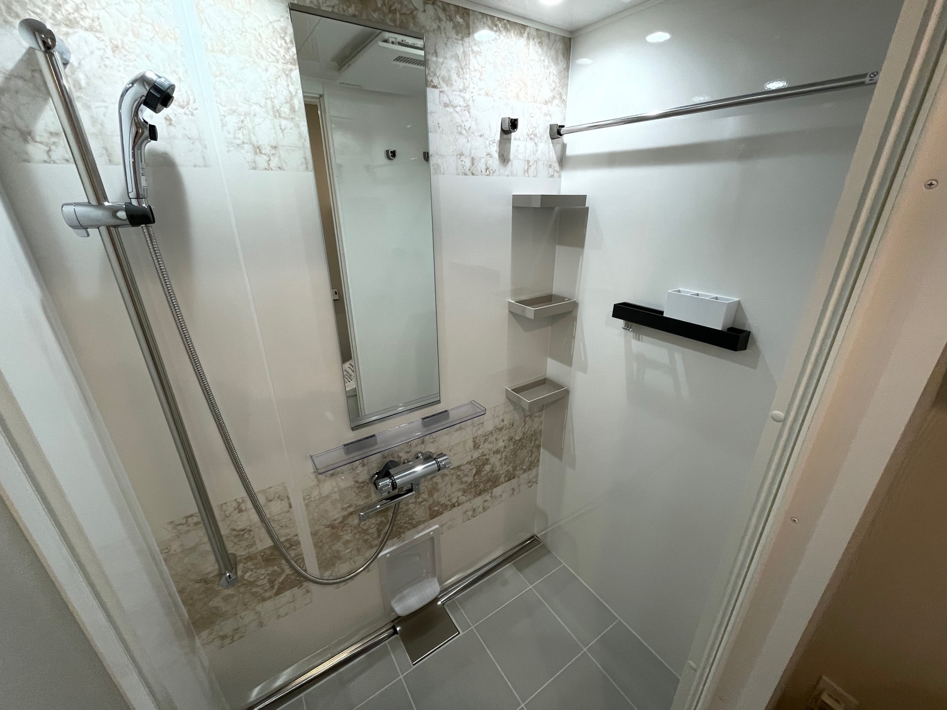 シャワールーム