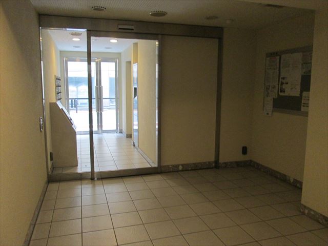 建物エントランス