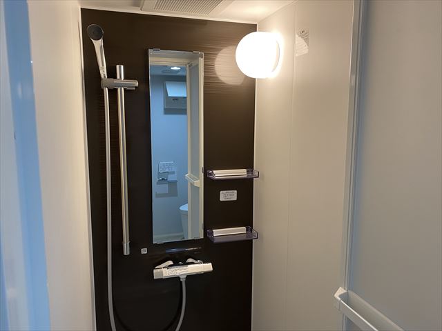 シャワールーム