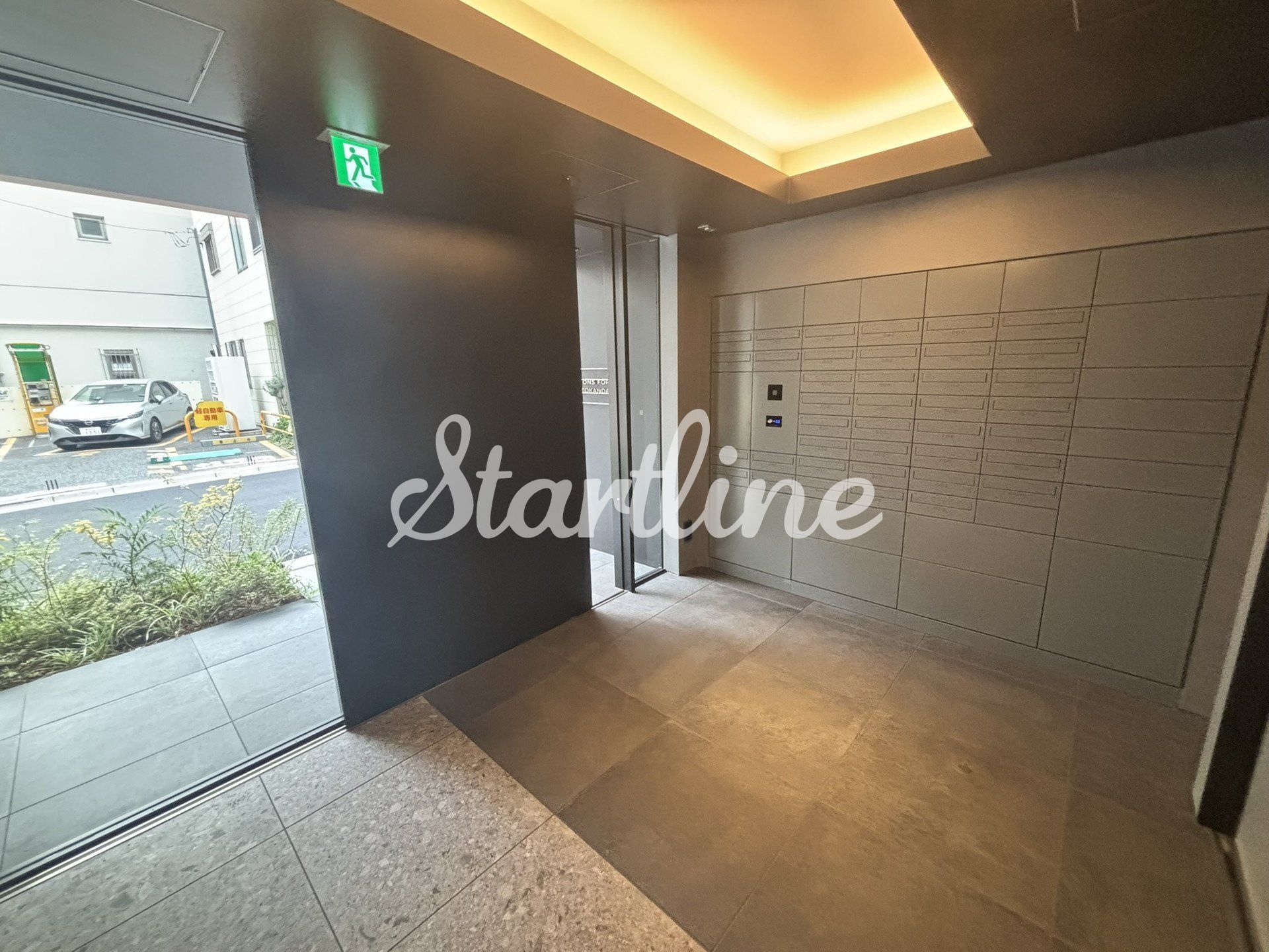 建物エントランス