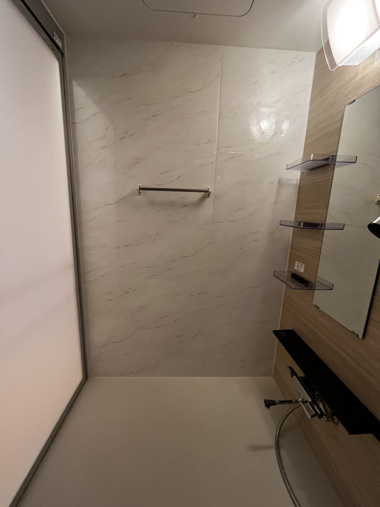 シャワールーム