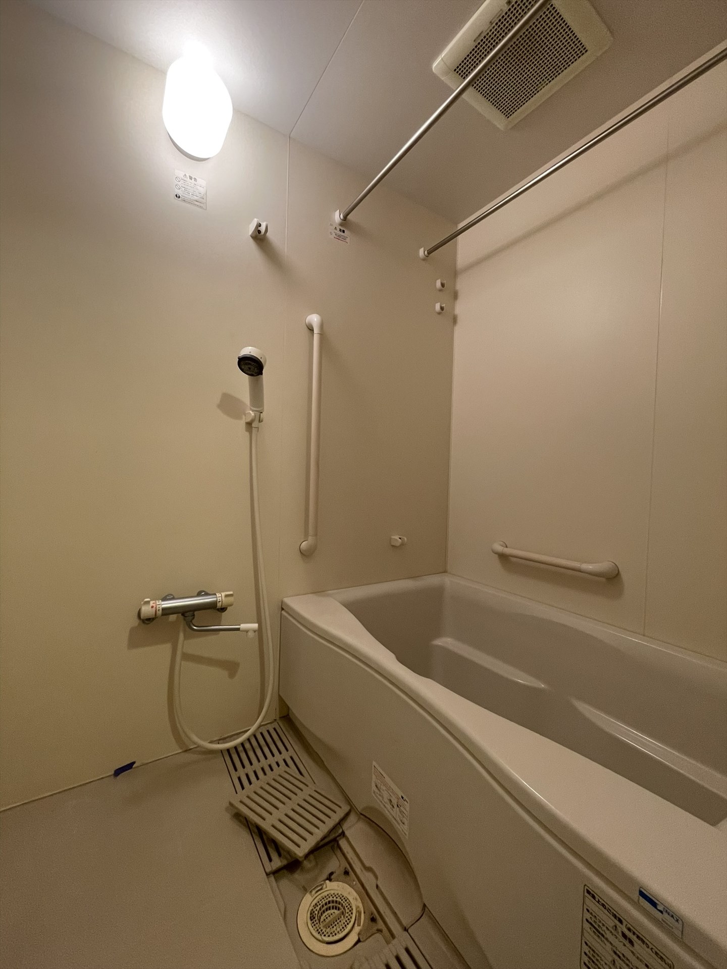 シャワールーム