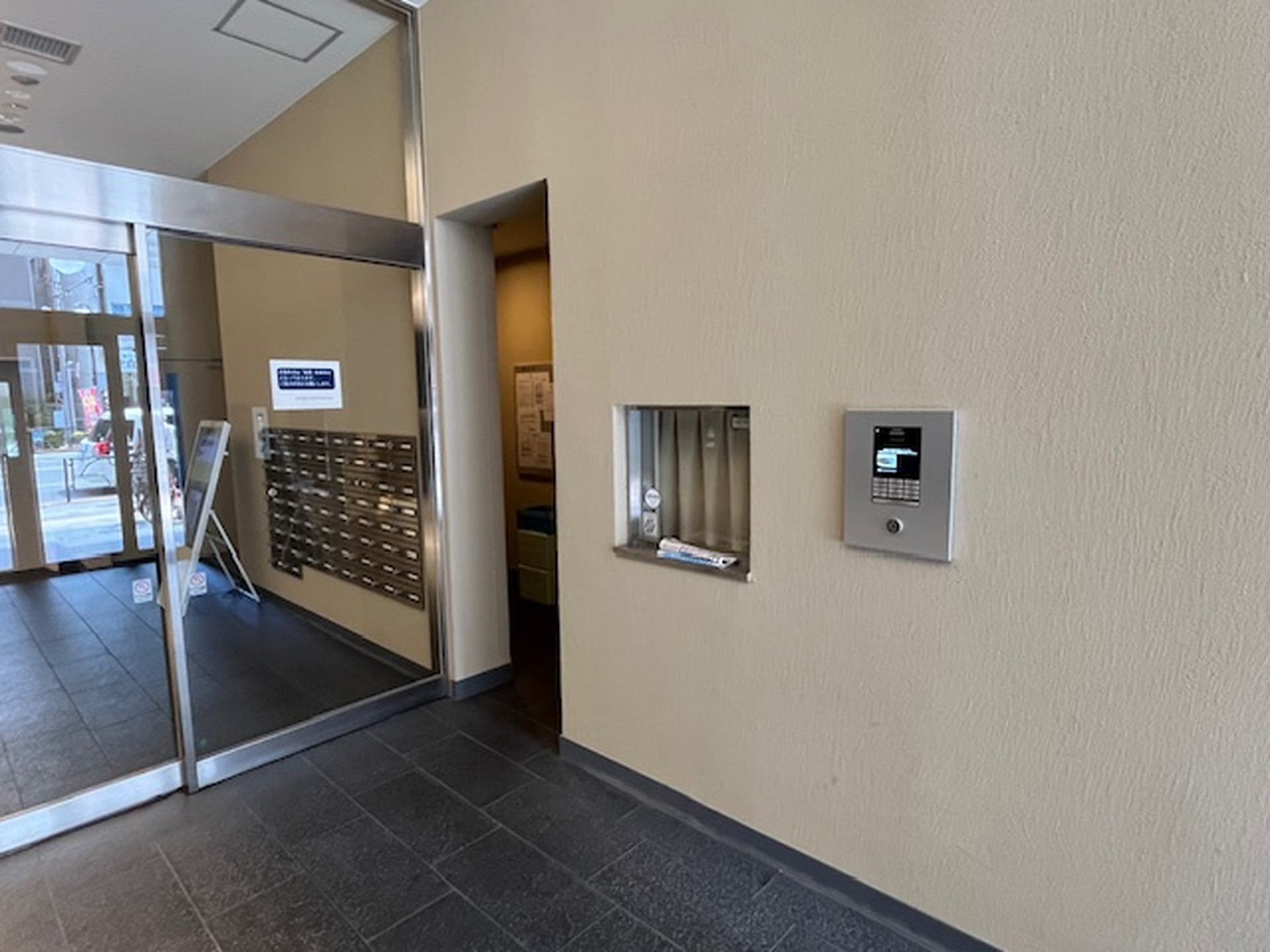 建物エントランス