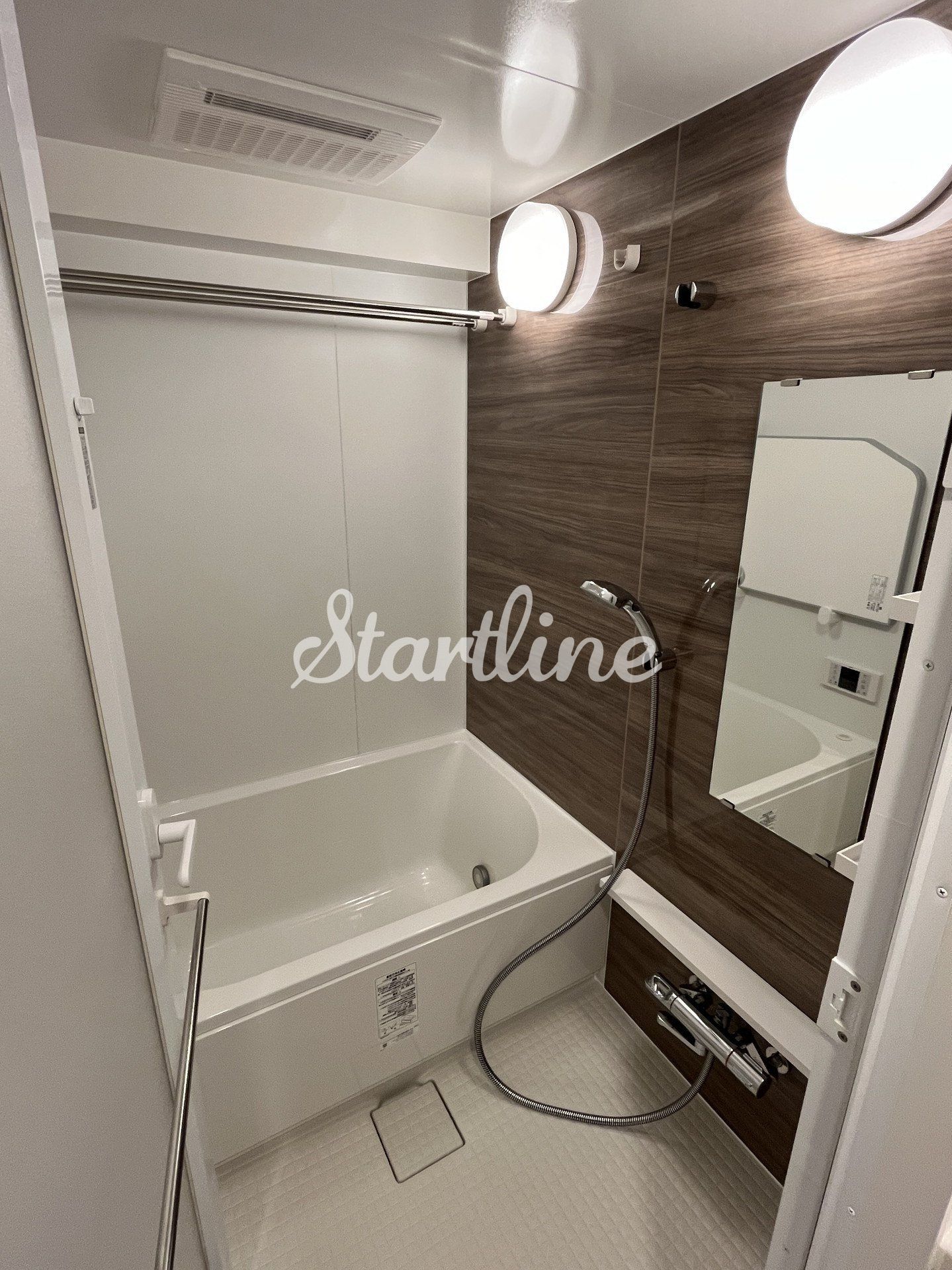 シャワールーム