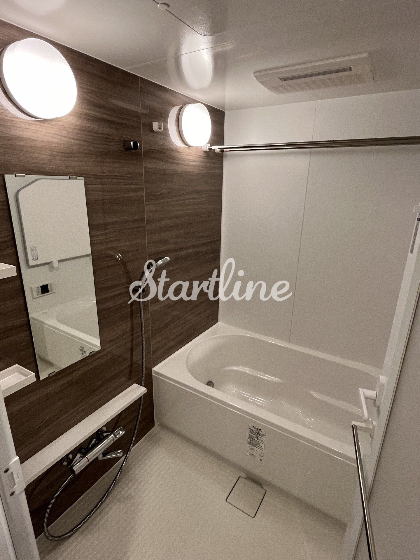 シャワールーム