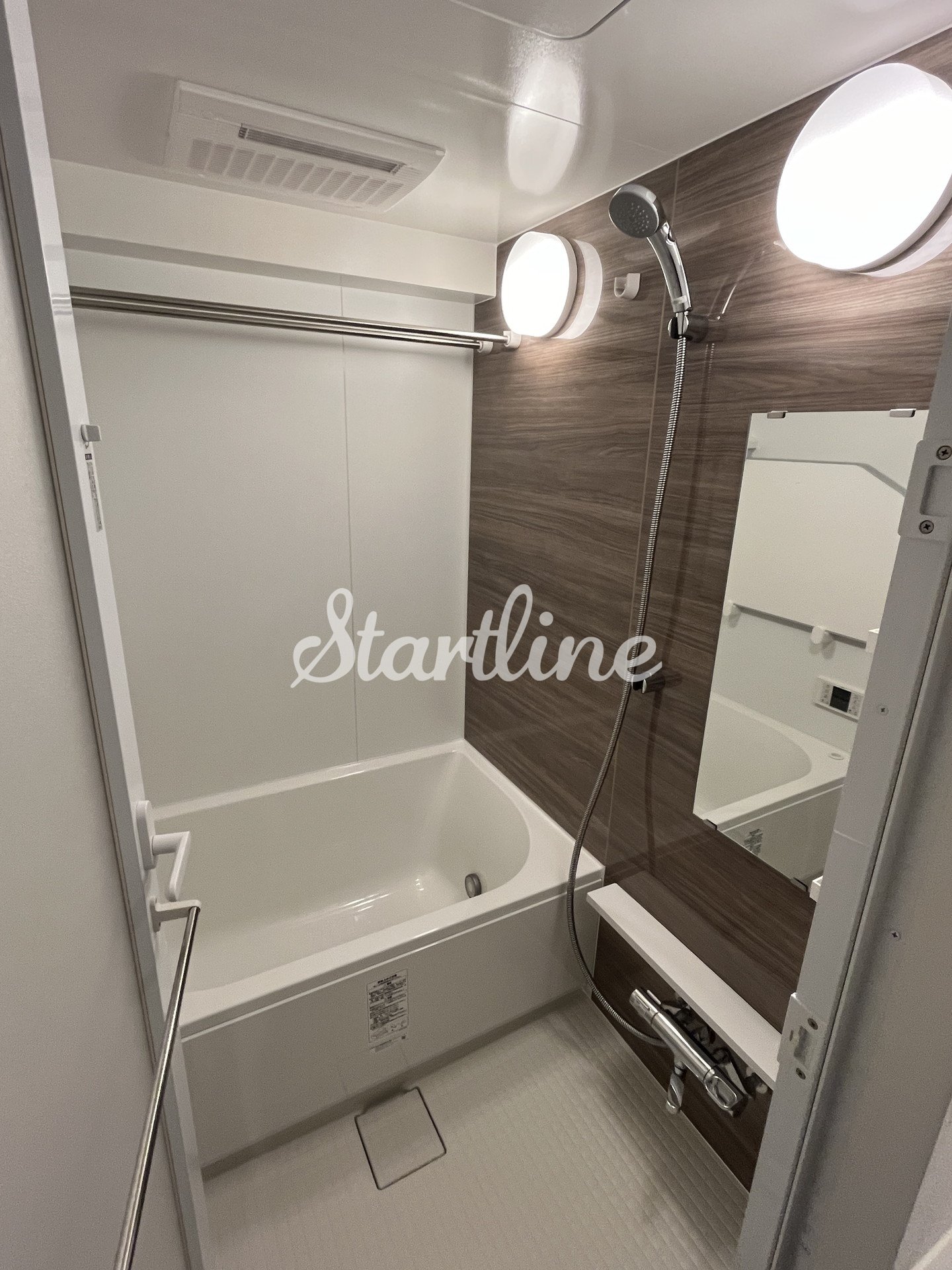 シャワールーム