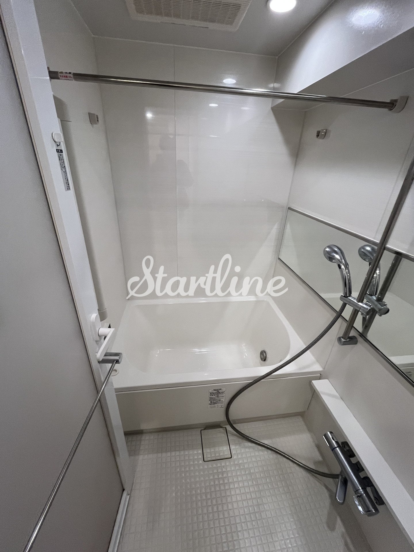 シャワールーム