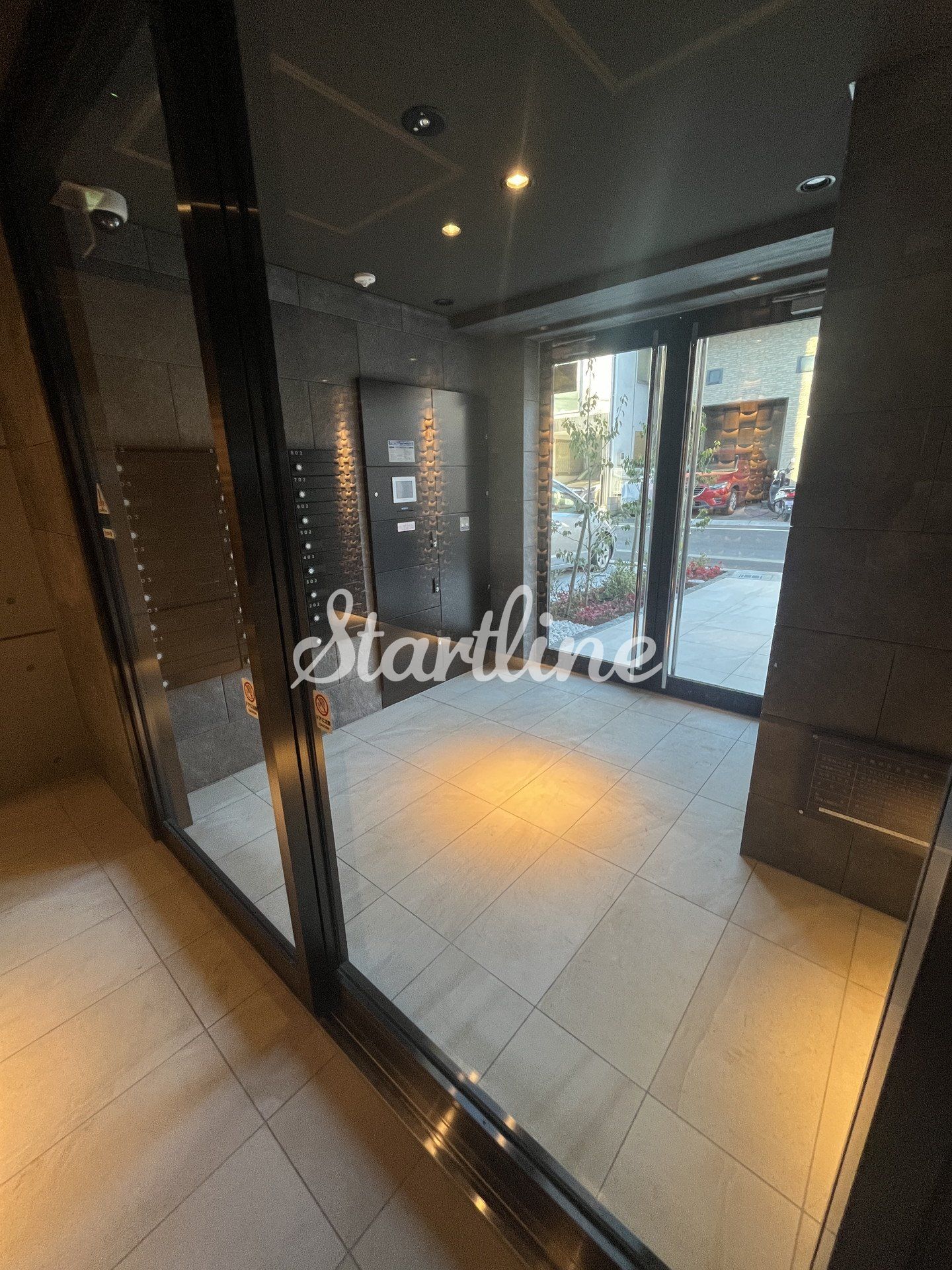 建物エントランス