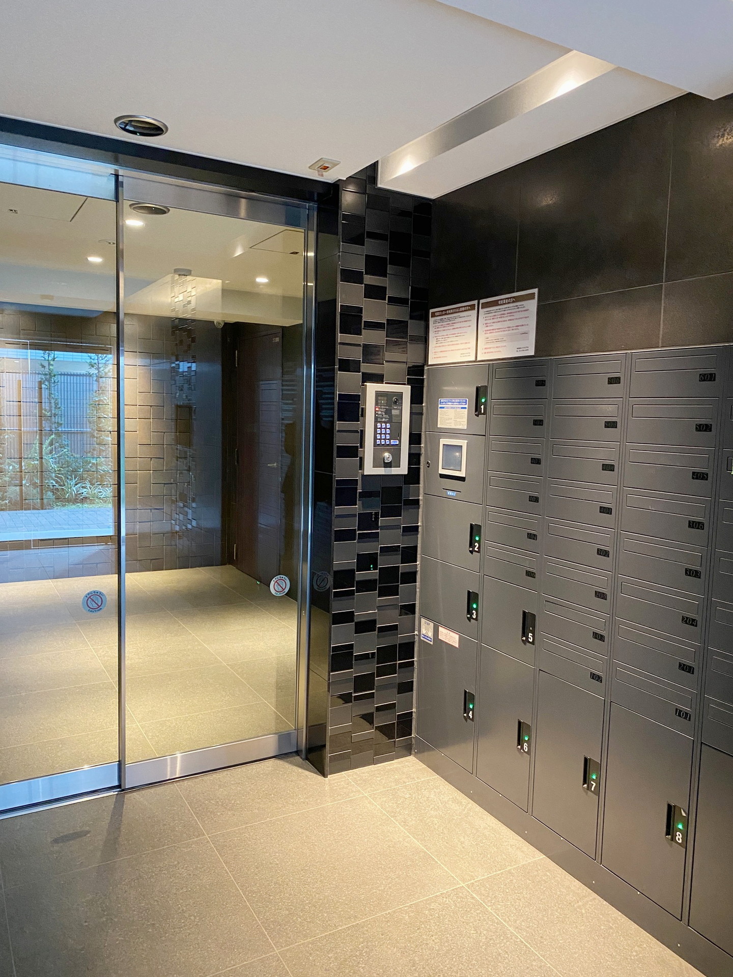 建物エントランス