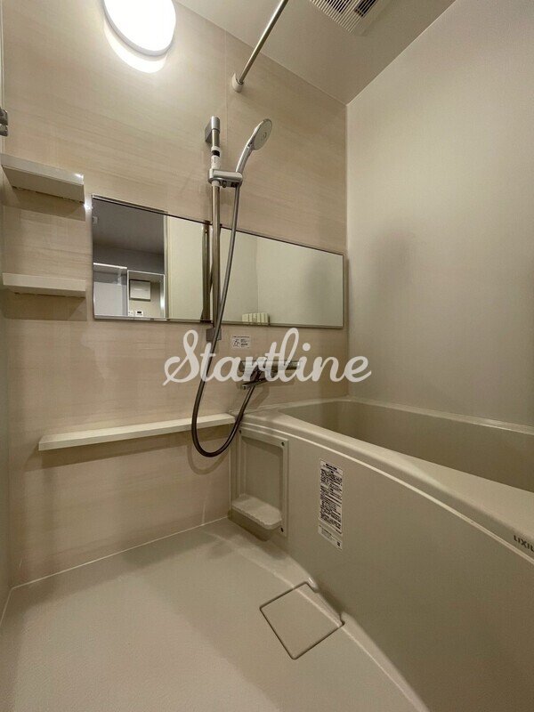 シャワールーム