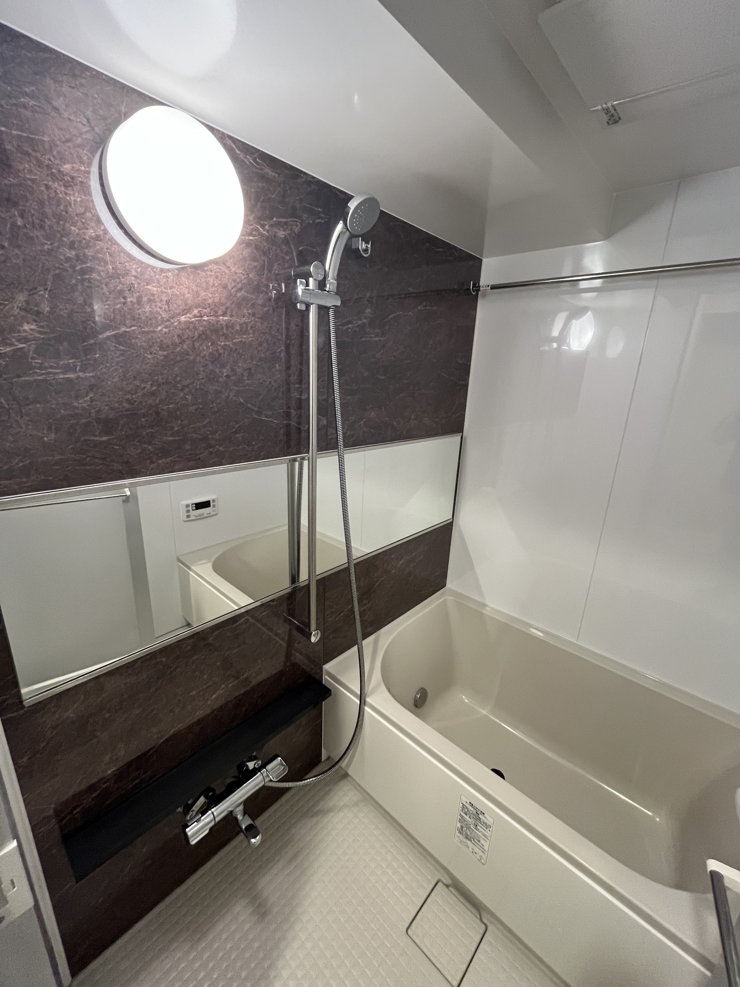 シャワールーム