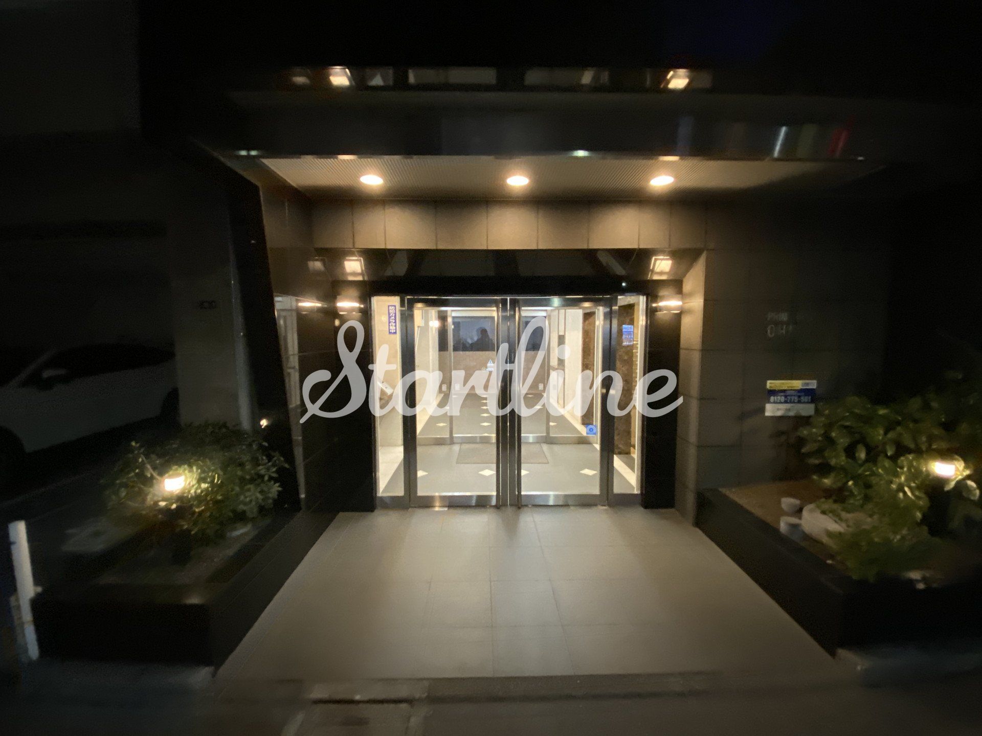 建物エントランス