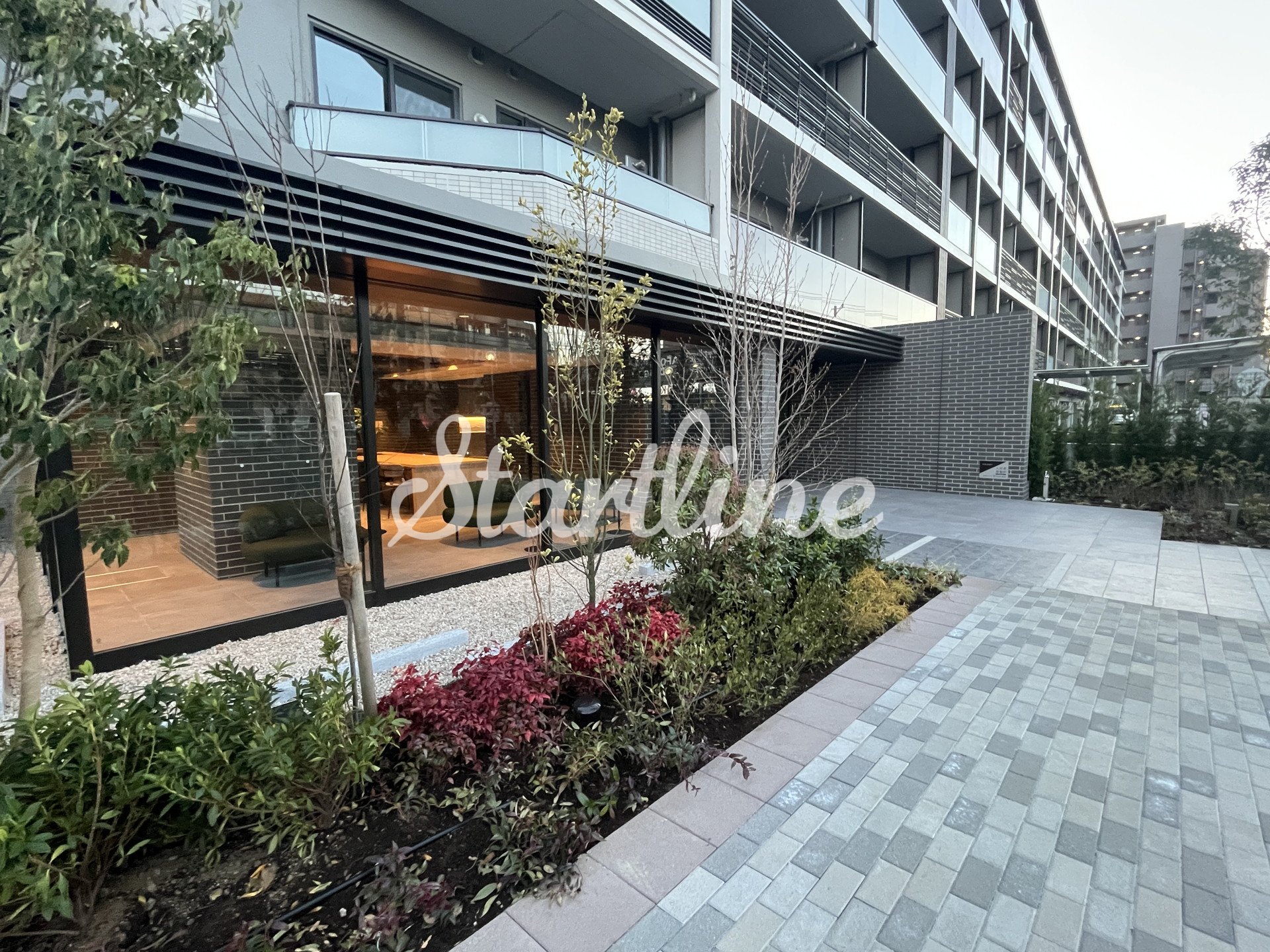建物エントランス