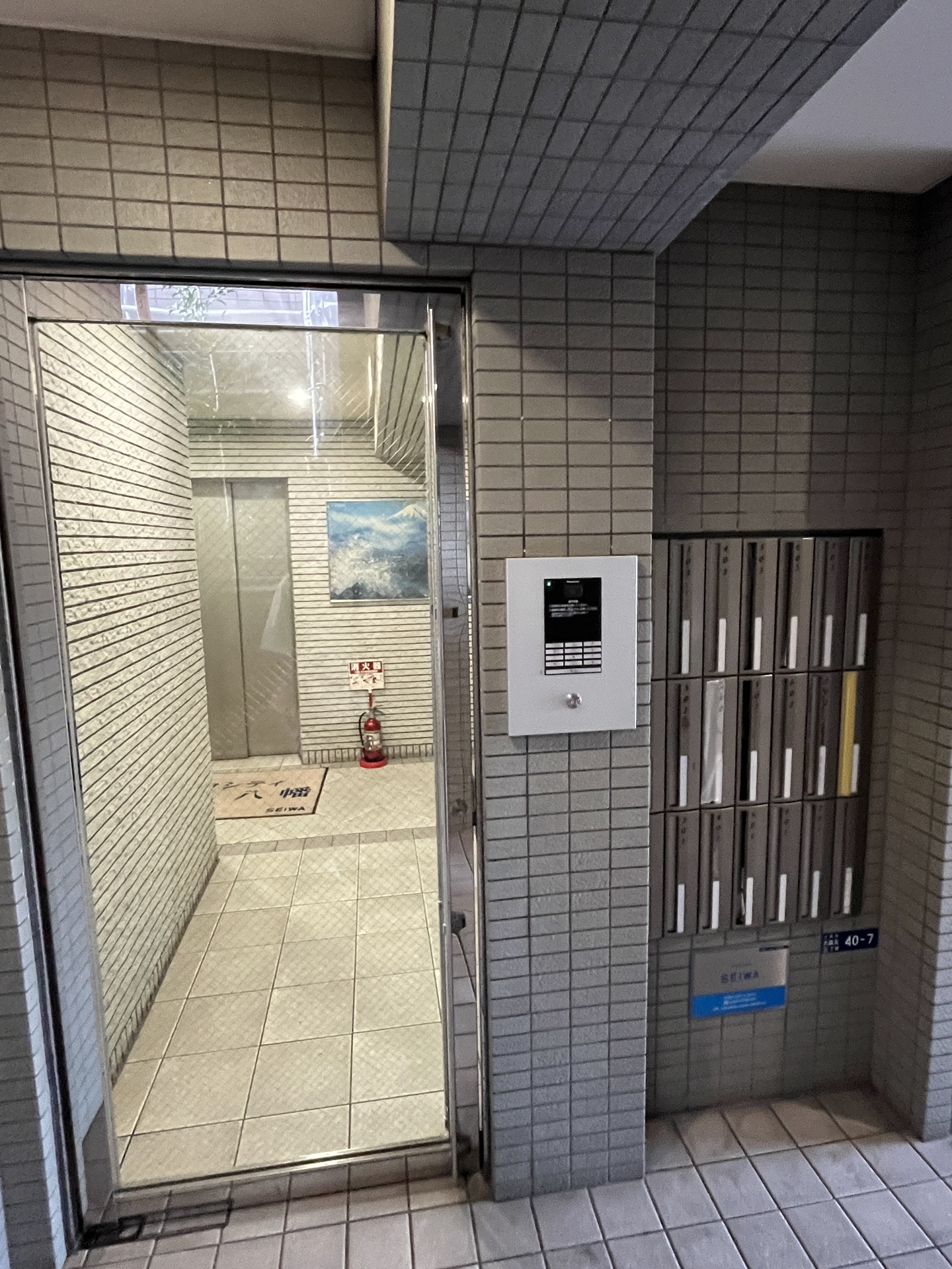 建物エントランス