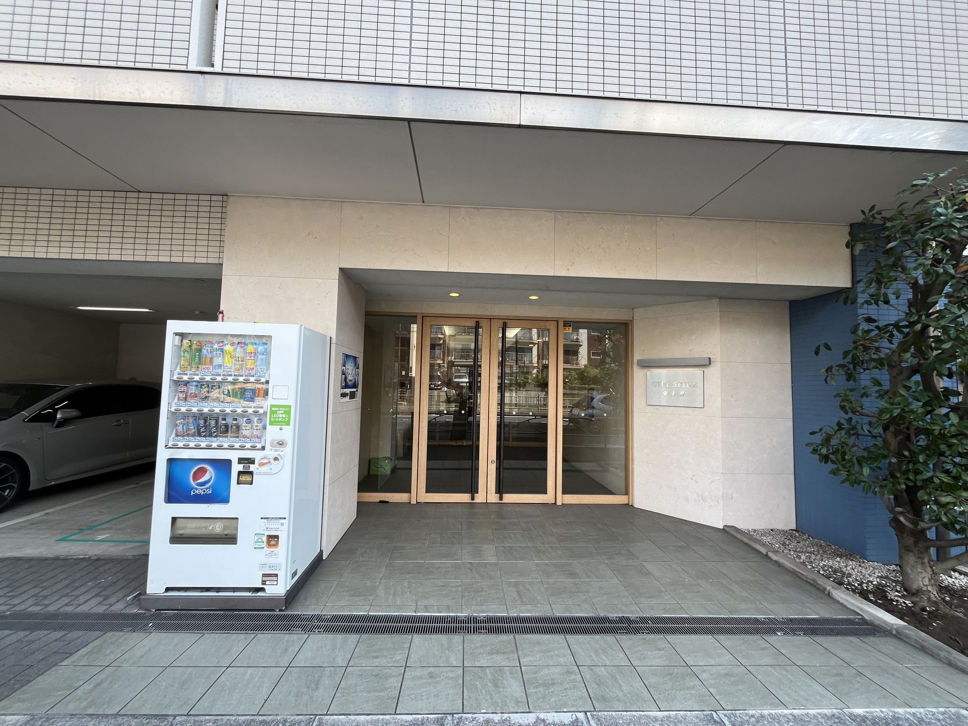 建物エントランス