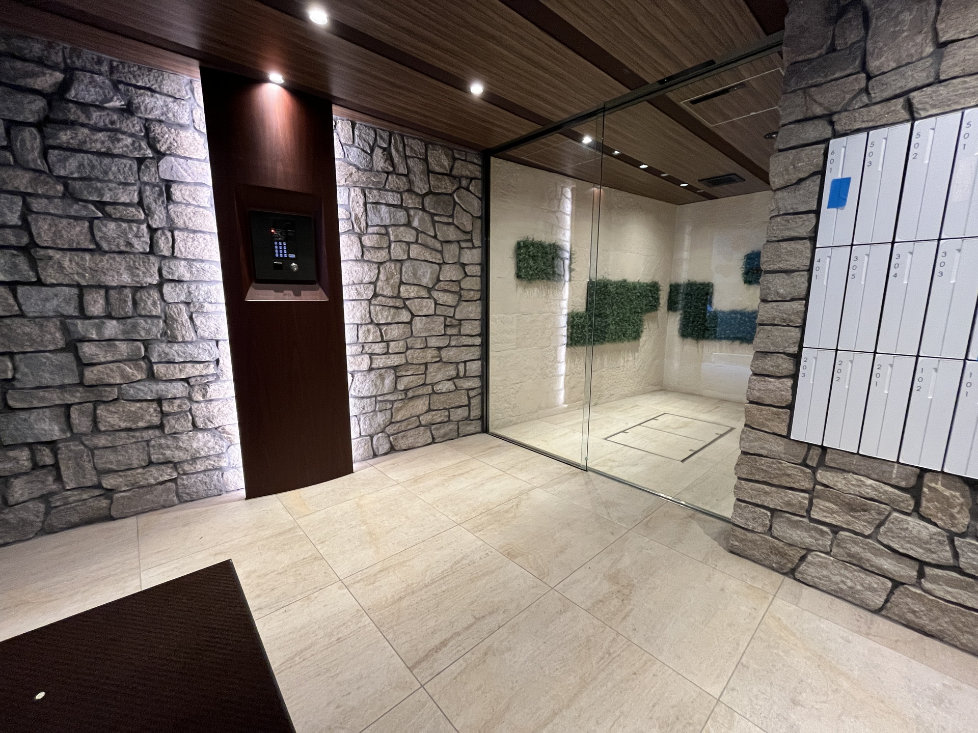 建物エントランス