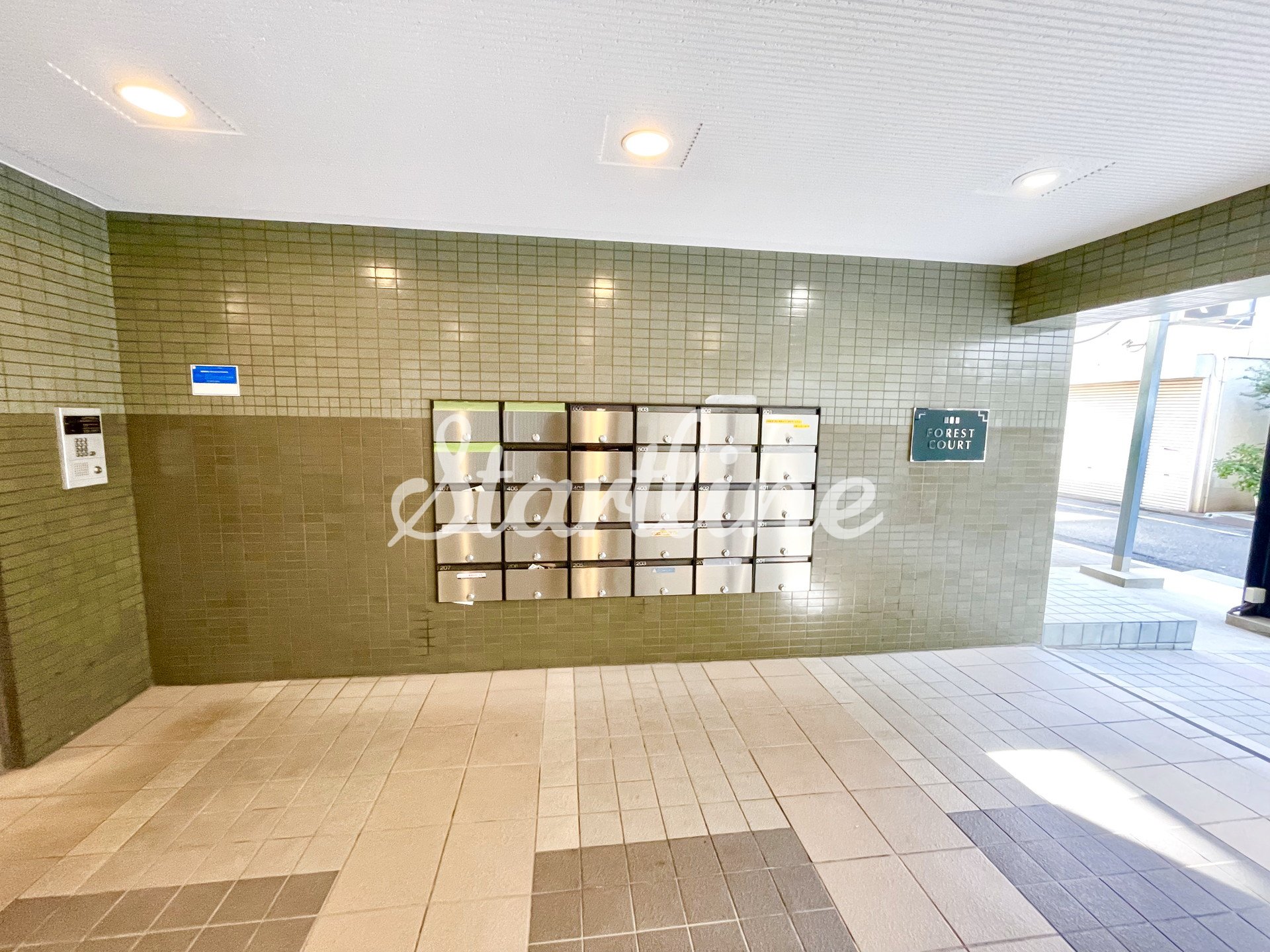 建物エントランス