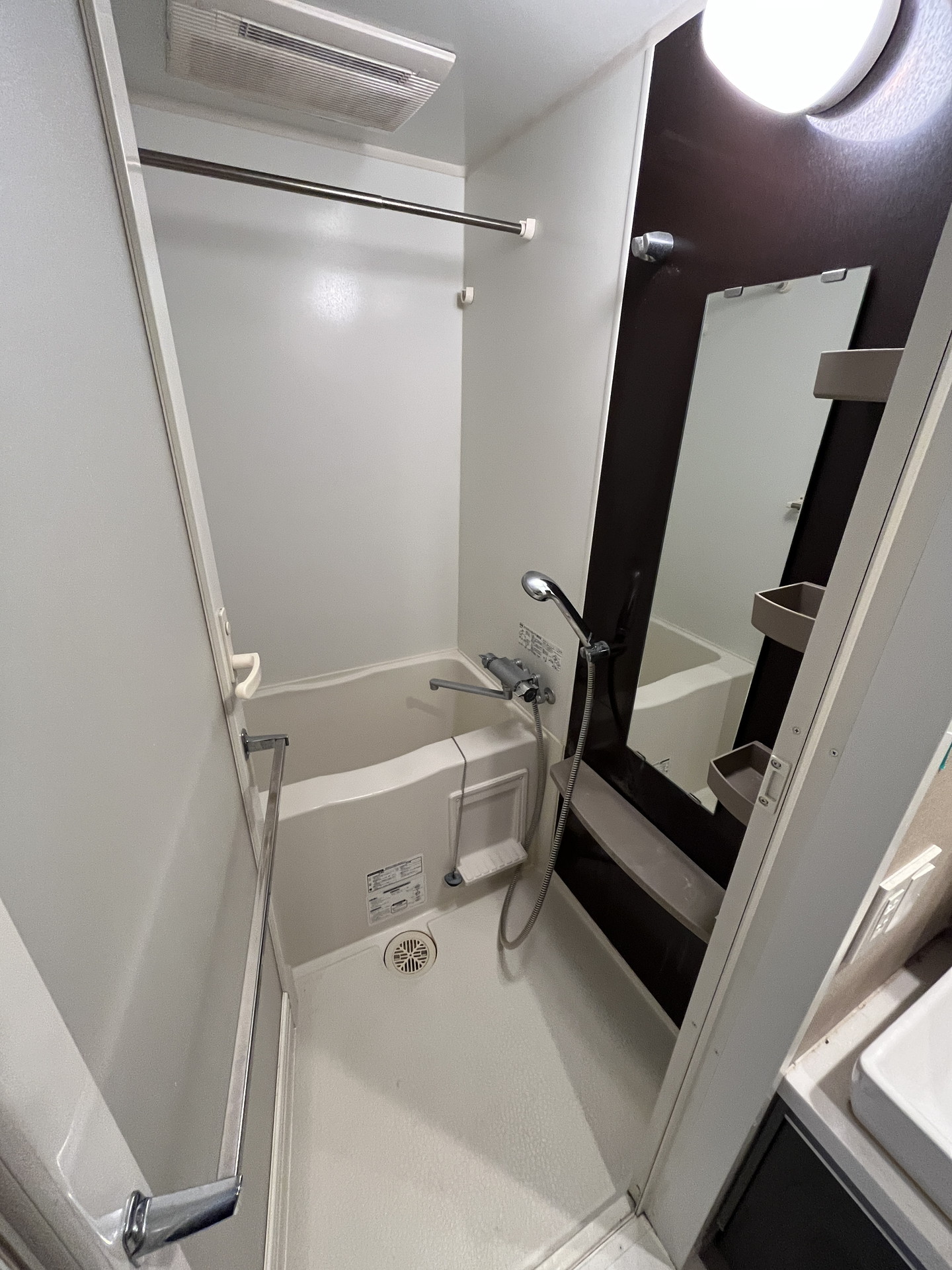 シャワールーム