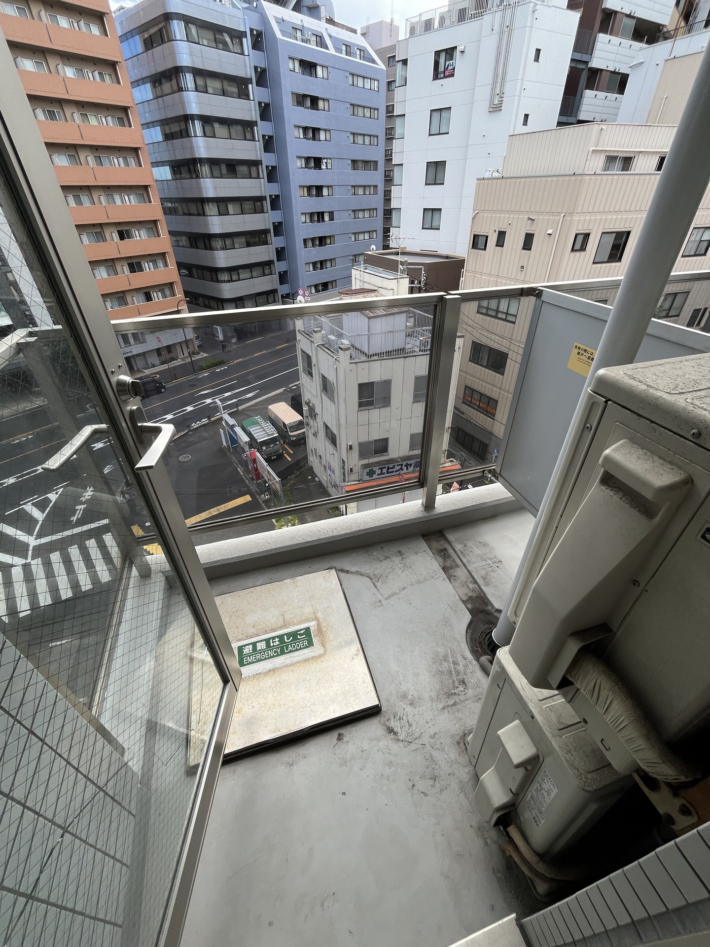 バルコニー