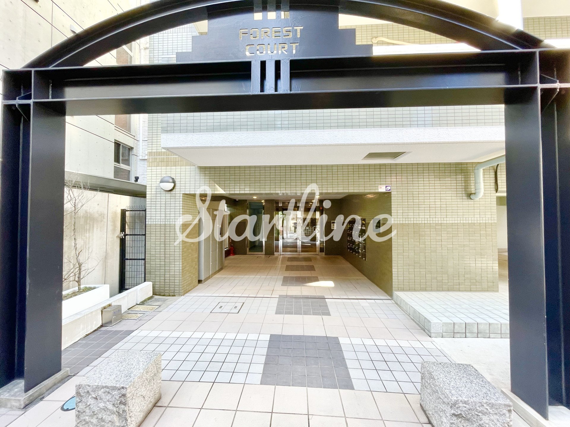 建物エントランス