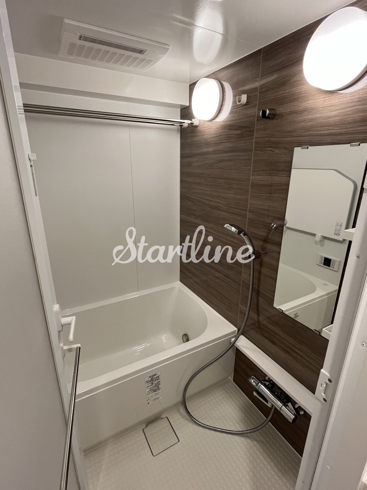 シャワールーム