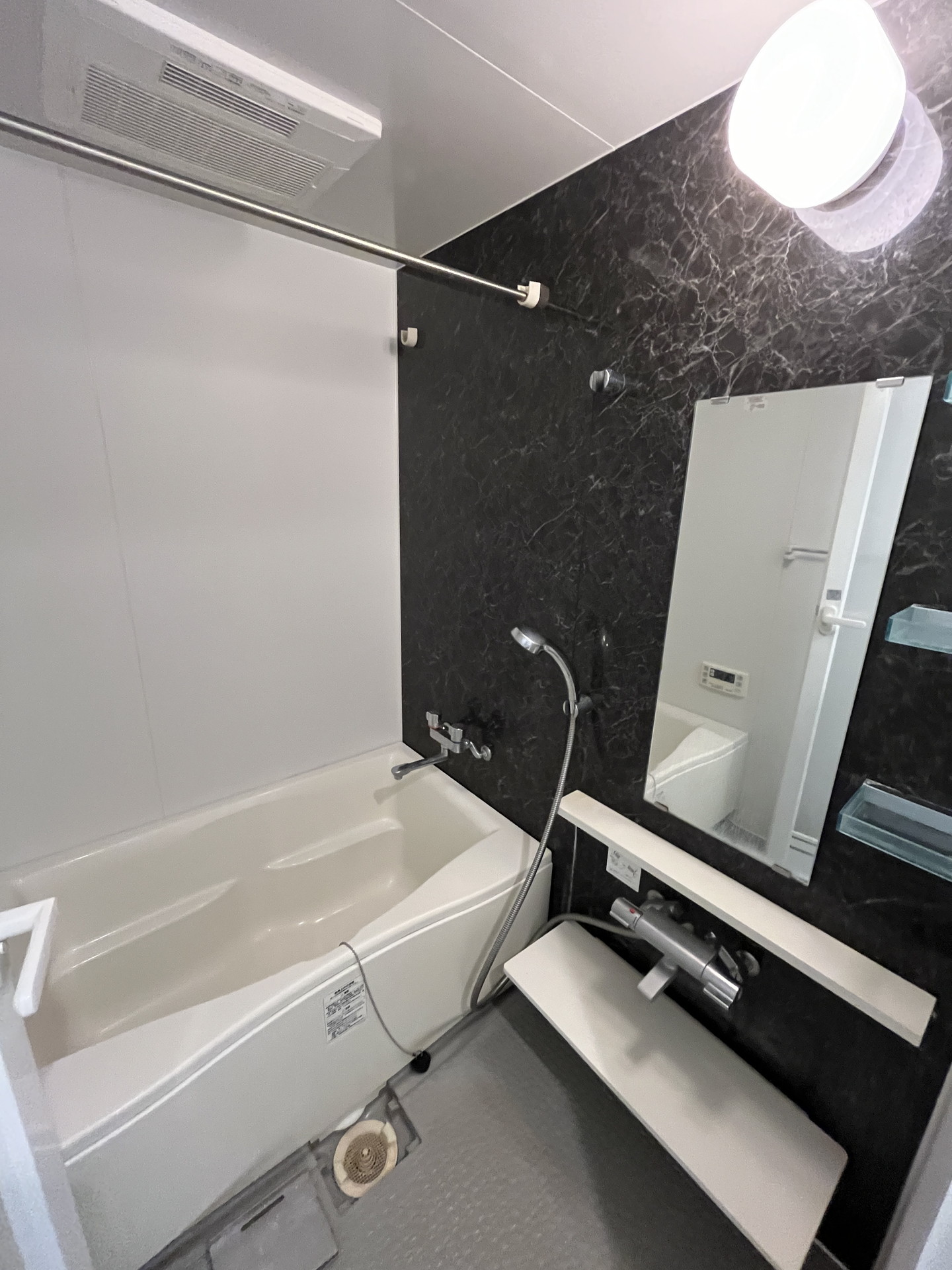 シャワールーム