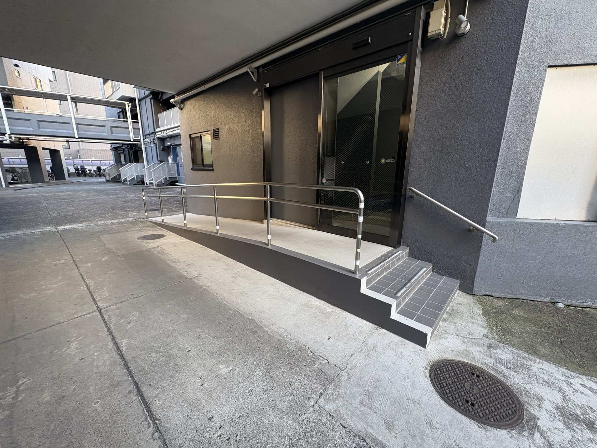 建物エントランス