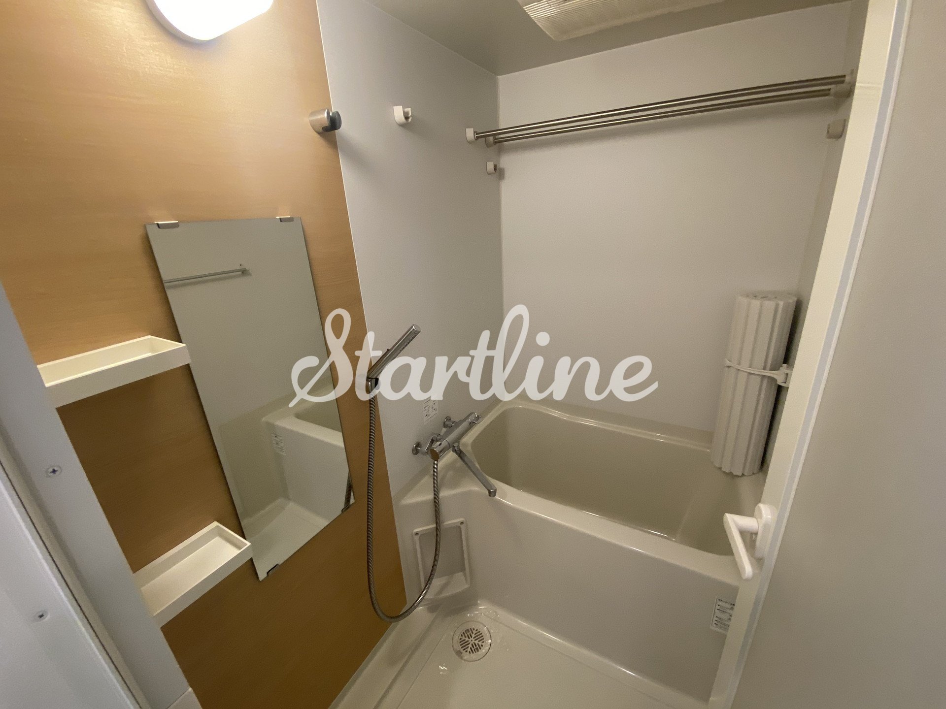 シャワールーム