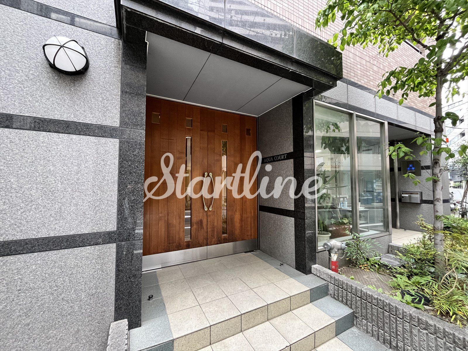 建物エントランス