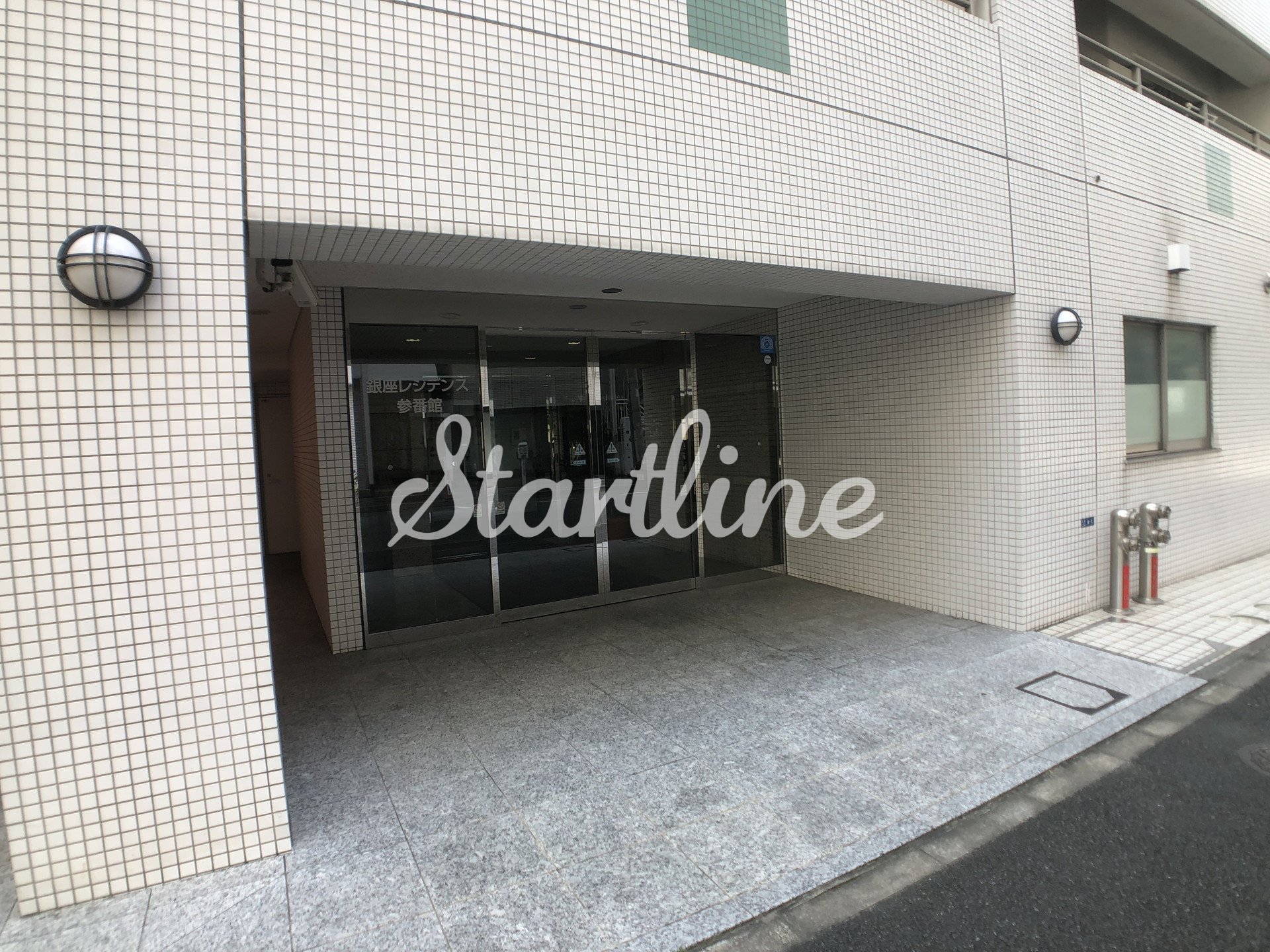 建物エントランス