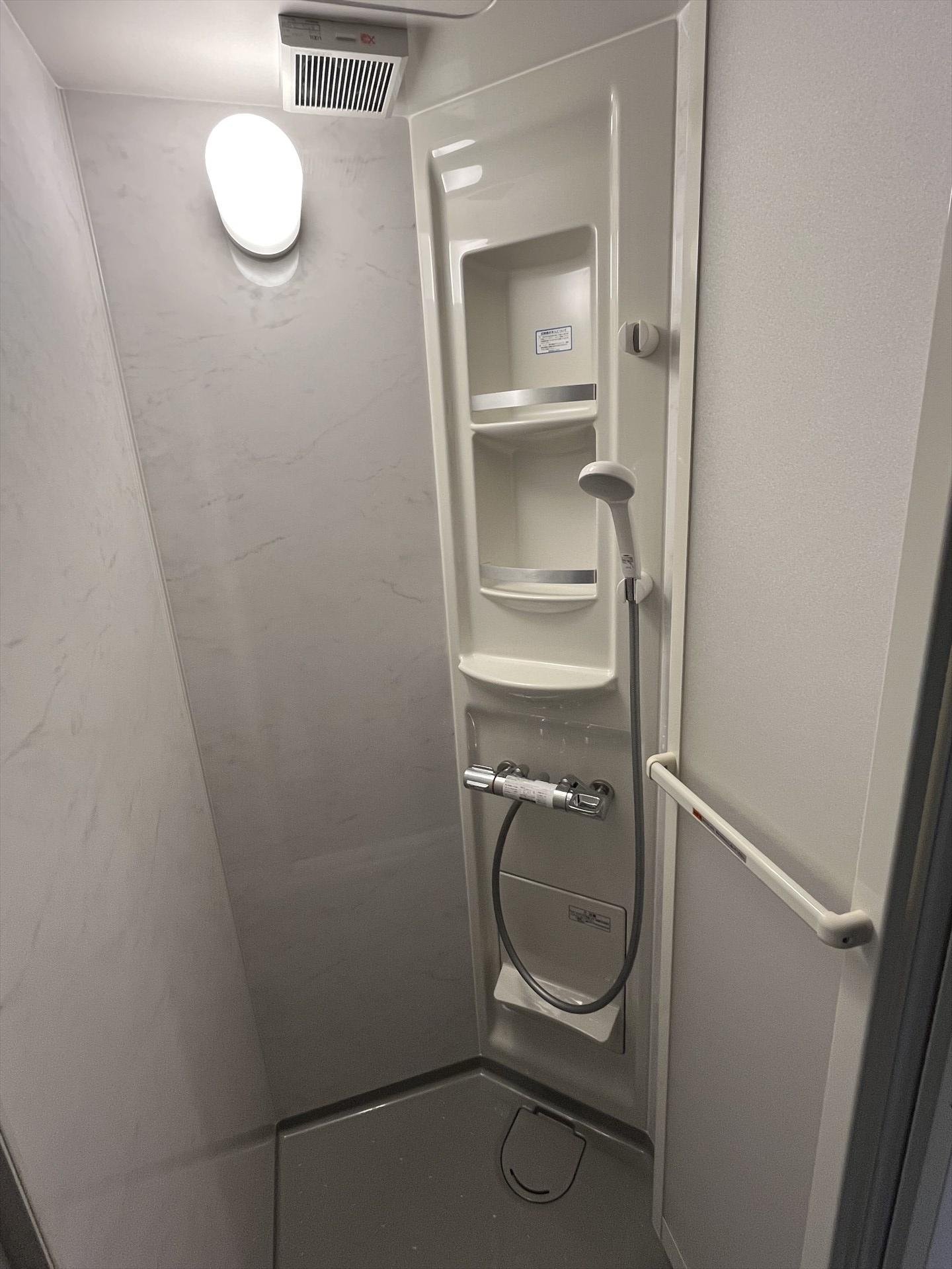 シャワールーム