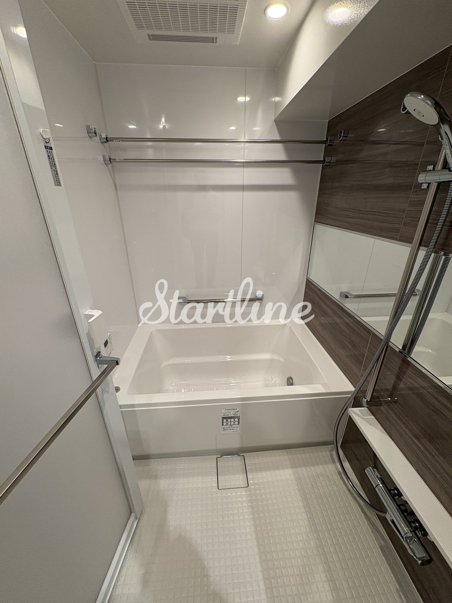 シャワールーム