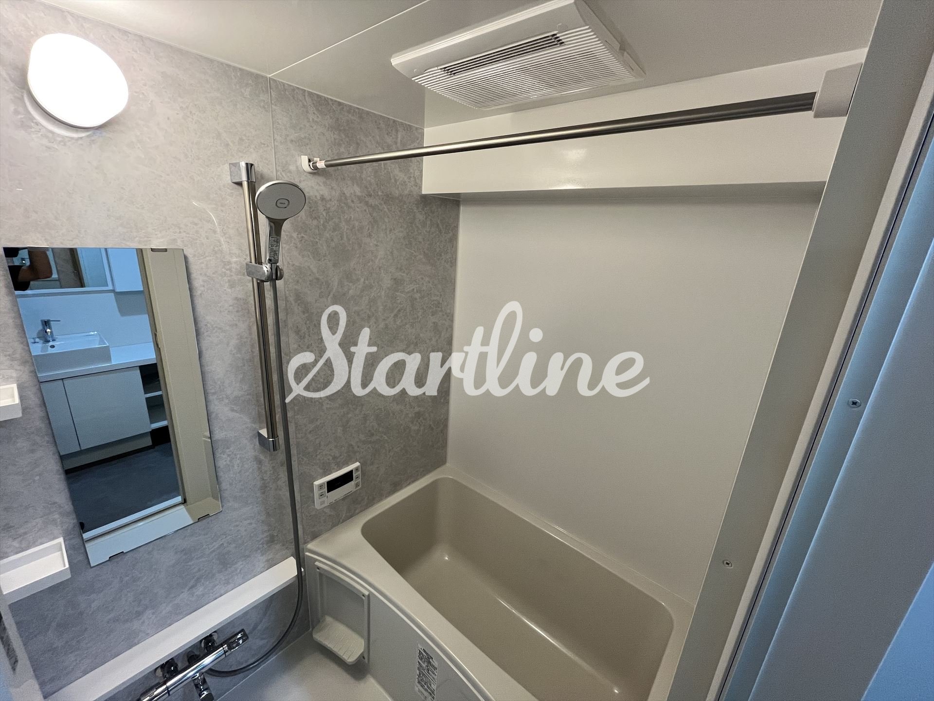 シャワールーム