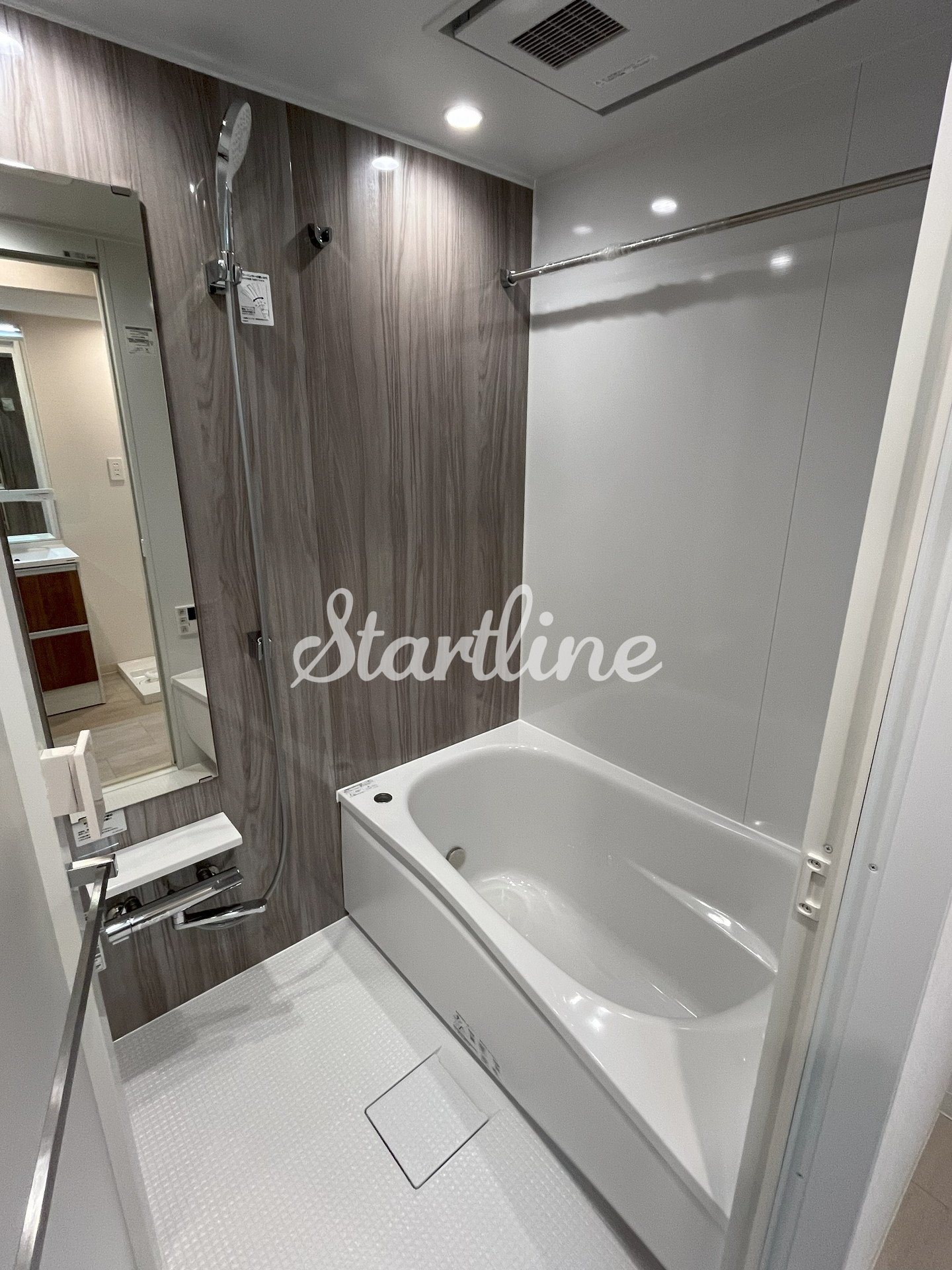 シャワールーム