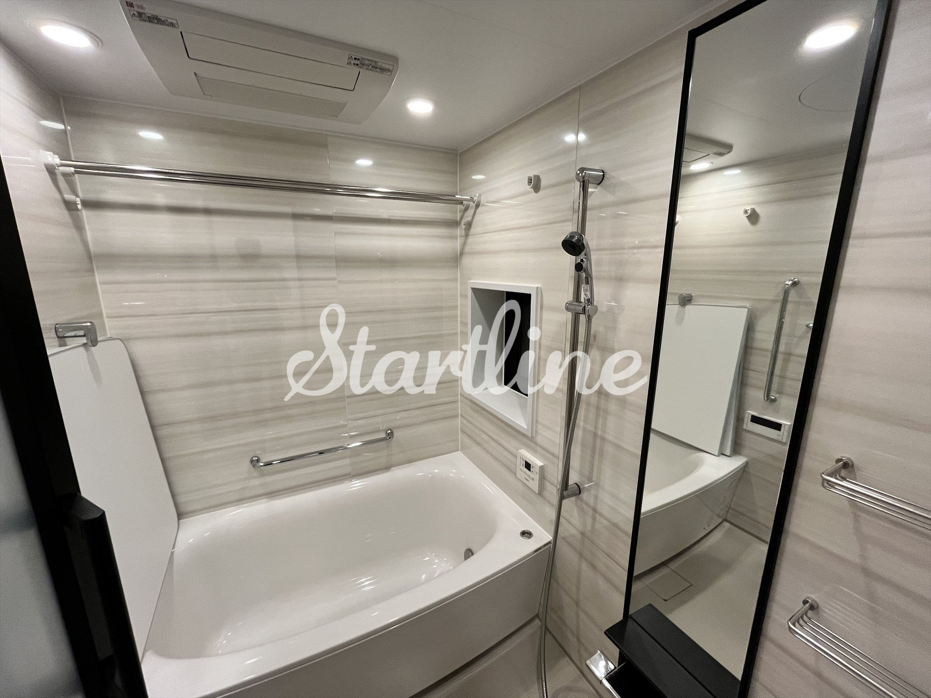 シャワールーム