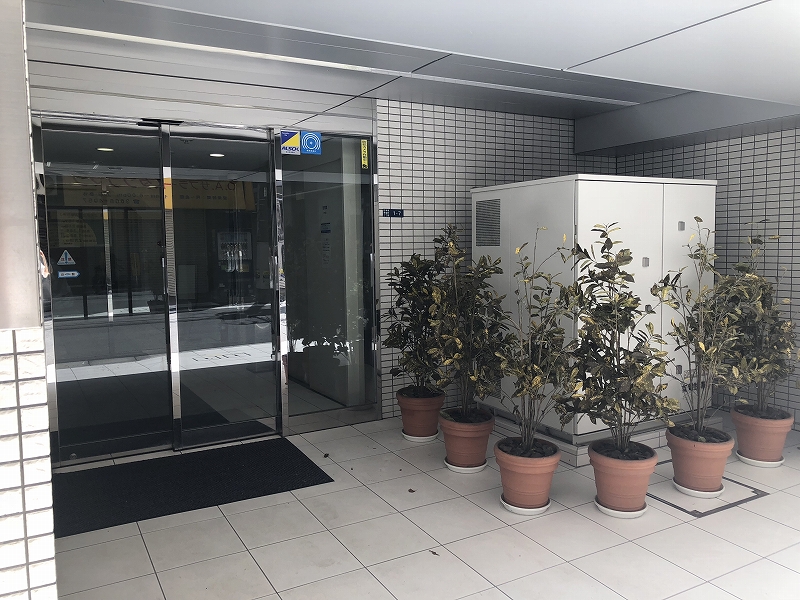 建物エントランス