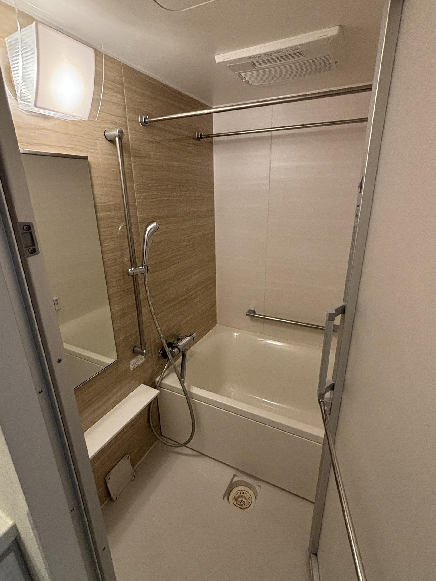 シャワールーム