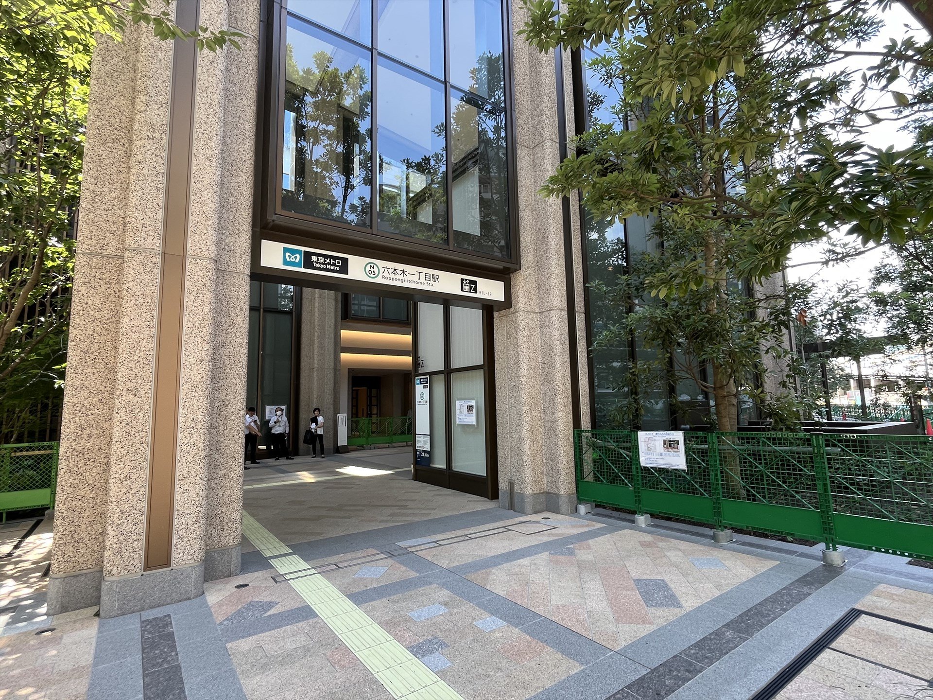 建物エントランス