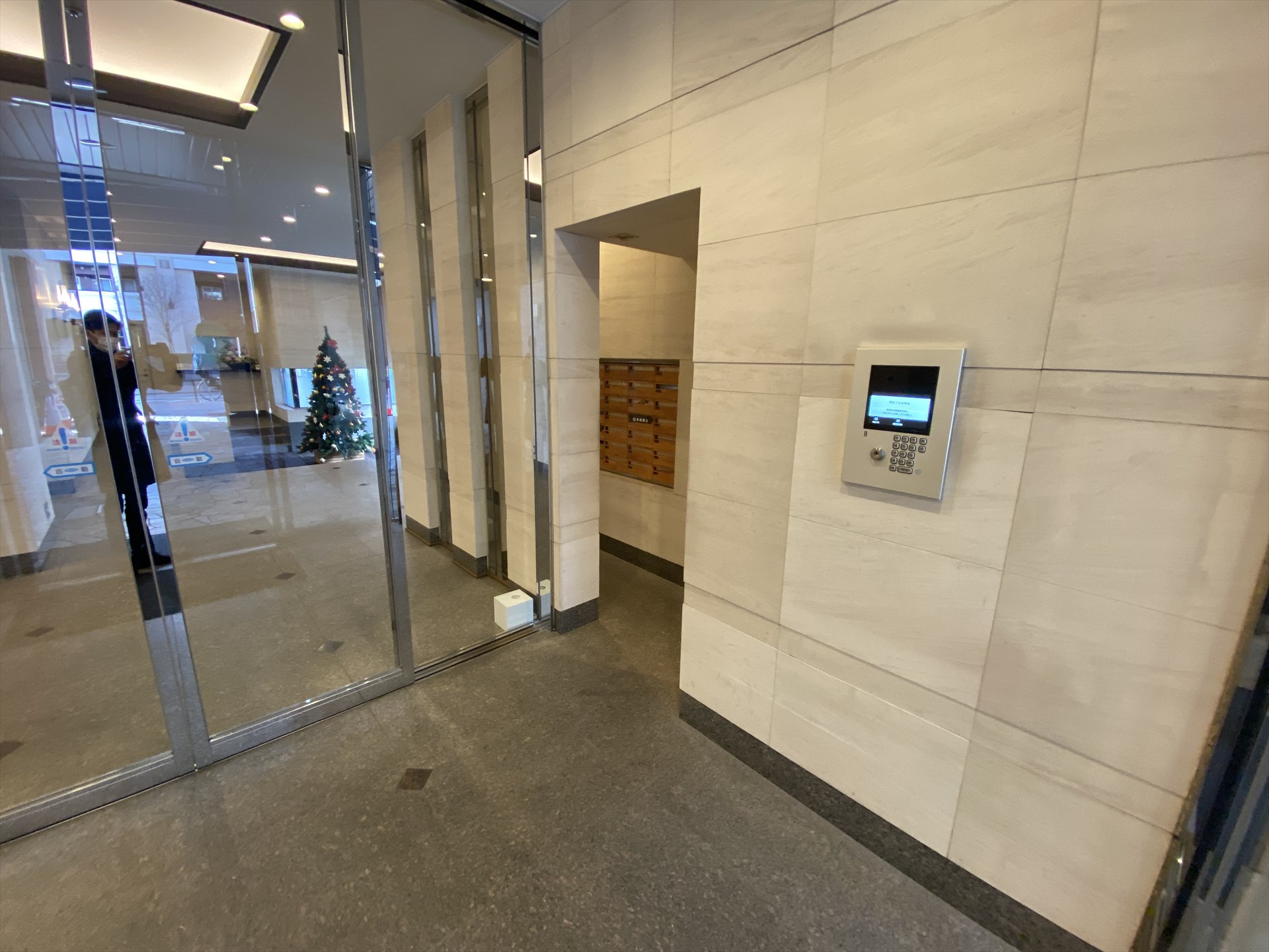 建物エントランス